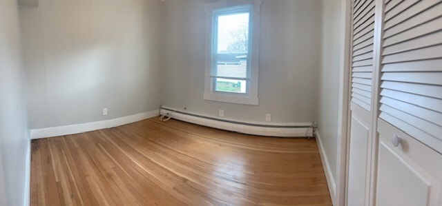 Building Photo - 1820 Pine Ter