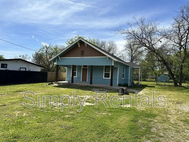 Primary Photo - Mitchell St 3005