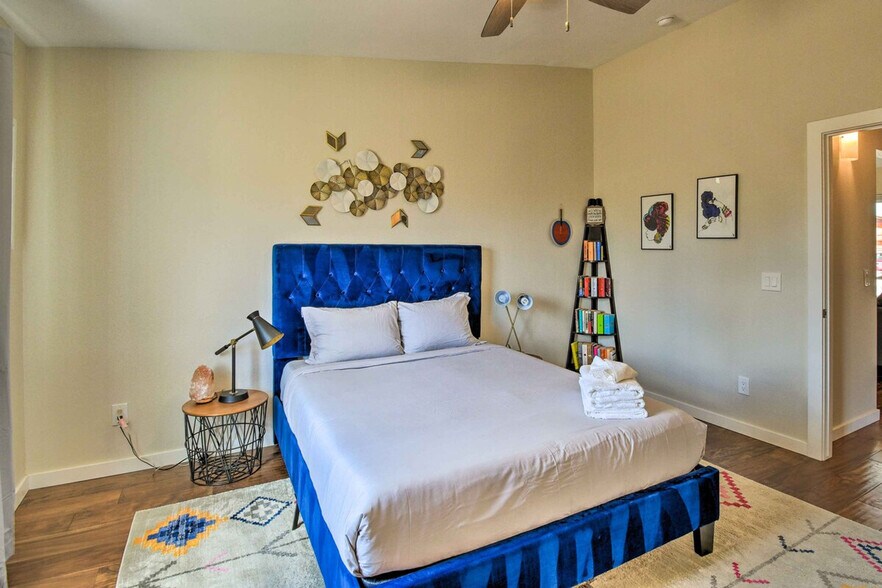 Building Photo - 17649 N 42nd Ln