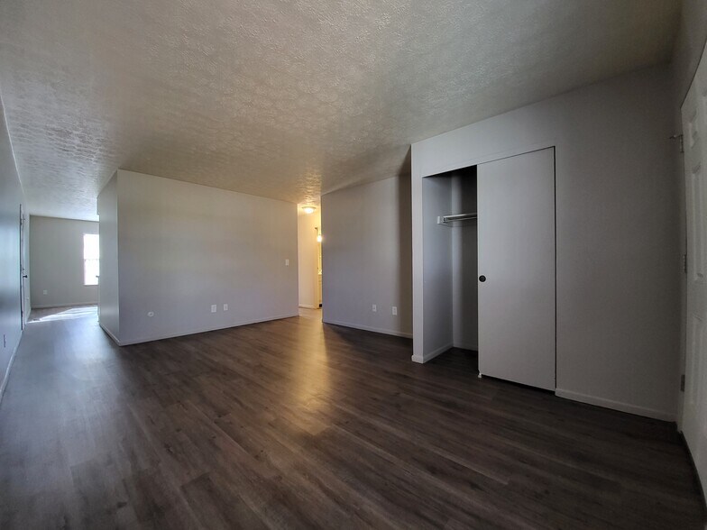 Primary Photo - 3803 Zephyr Pl