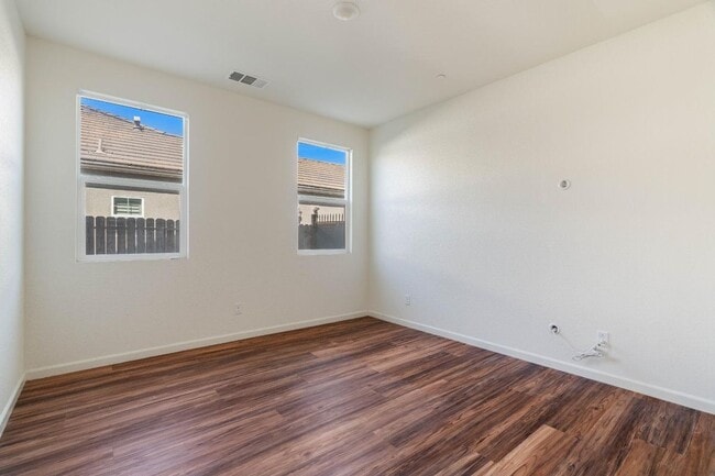 Building Photo - 3760 Orbison Ln