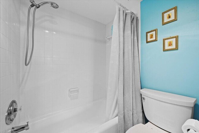 Building Photo - 1200 Marine Way