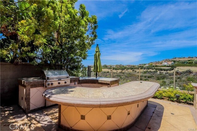 Building Photo - 15 Shadowcast