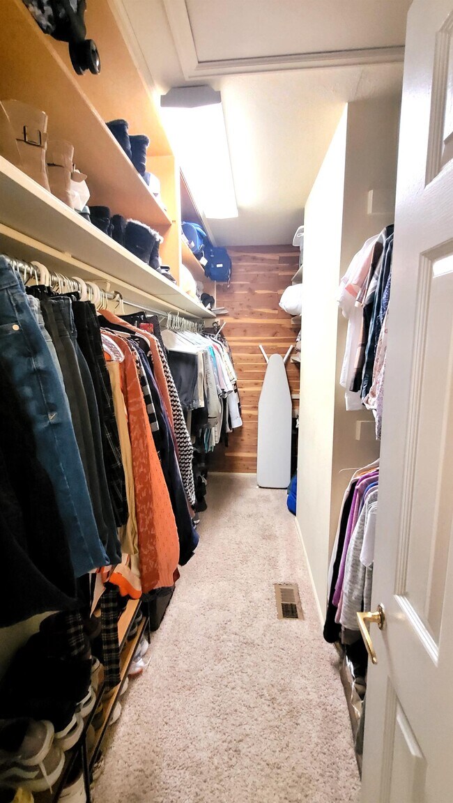 Building Photo - 294 Cobblestone Dr