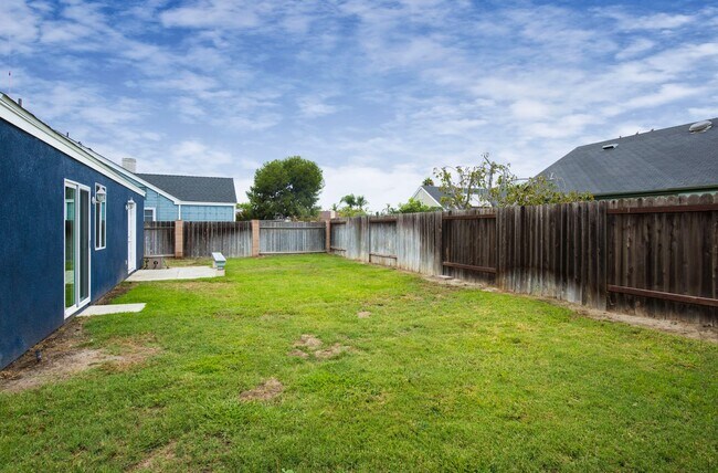 Building Photo - 620 Myrtlewood Ct
