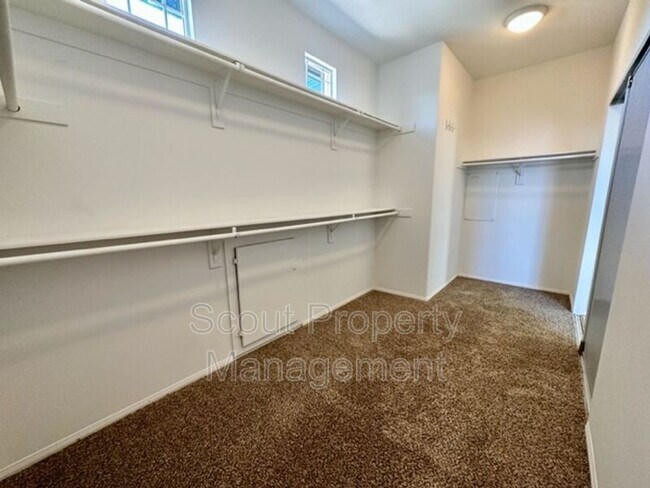Building Photo - 45602 Magnolia Pl
