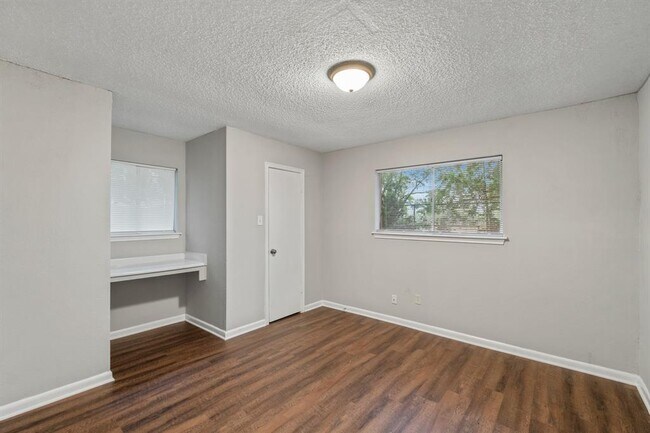 Building Photo - 12202 Cape Hyannis Dr