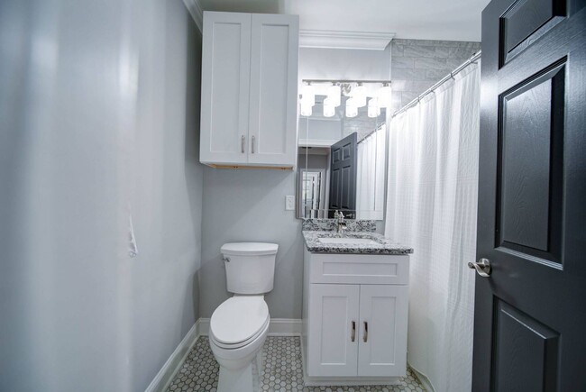 Building Photo - 119 Plantation Dr