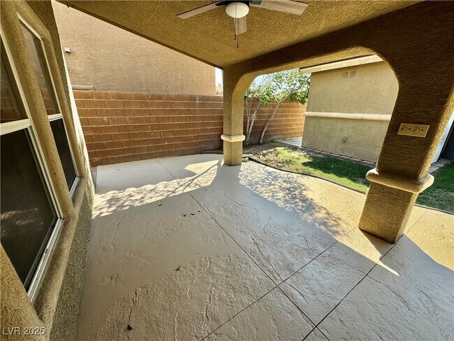 Building Photo - 6509 Chatterer St