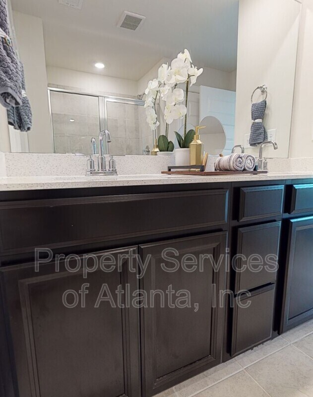 Building Photo - 6900 Newcastle Ct