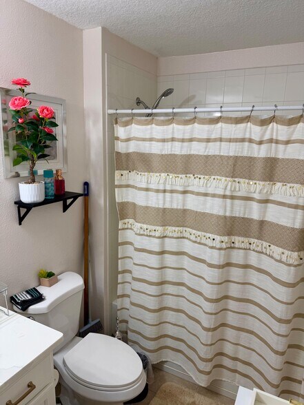 Building Photo - 575 Oakleaf Plantation Pky