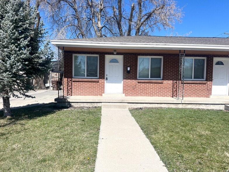 Building Photo - 291 Welby Ave S