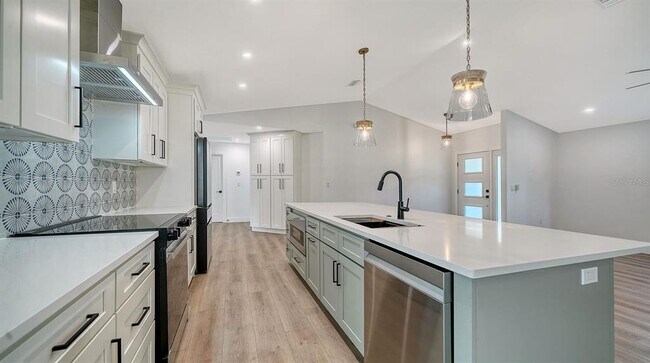 Building Photo - 5468 Wilkinson Rd