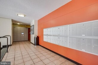 Building Photo - 8 S Van Dorn St