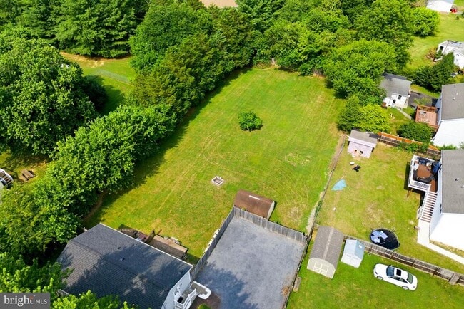 Building Photo - 306 Fegan Rd