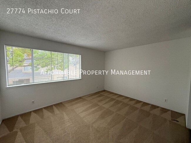 Building Photo - 27774 Pistachio Ct