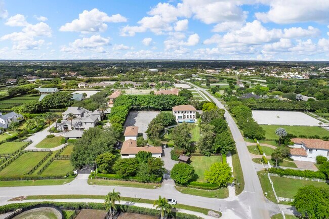 Building Photo - 14492 Equestrian Way