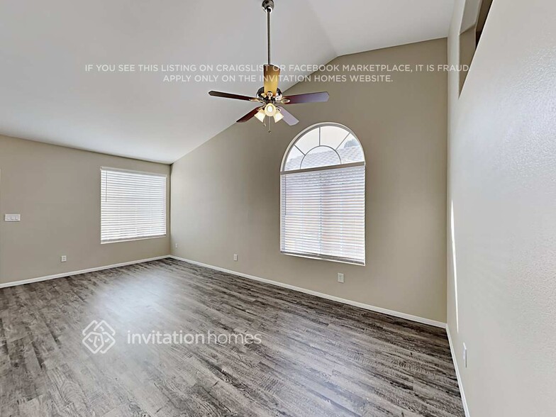 Building Photo - 5725 Pebble Rock Dr