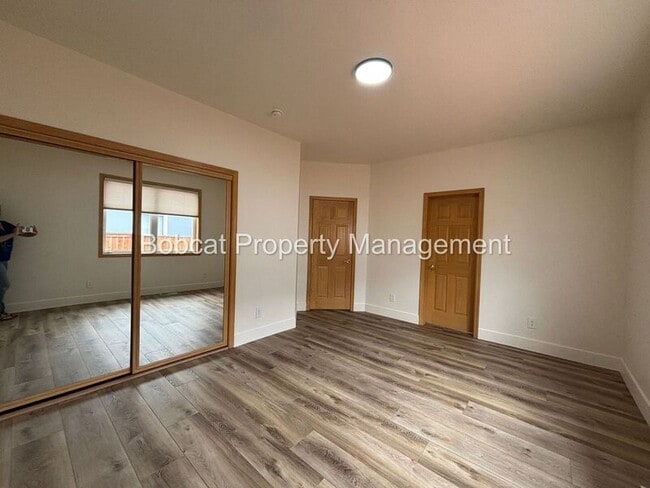 Building Photo - 1300 Bridle Way