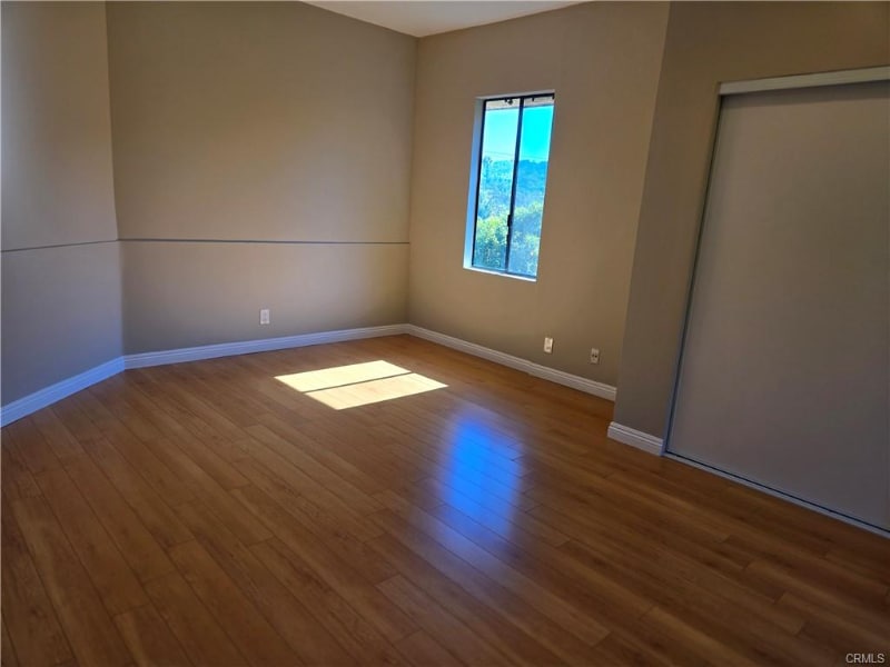 Building Photo - 13214 Moorpark St