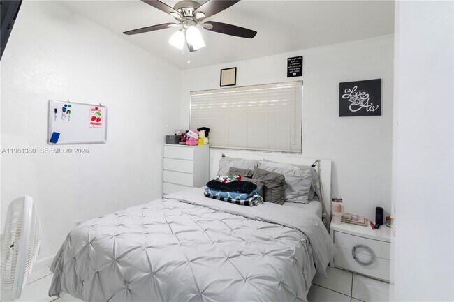 Building Photo - 11535 Lincoln Blvd