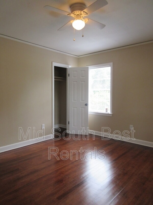 Building Photo - 1474 Rolling Hills Dr