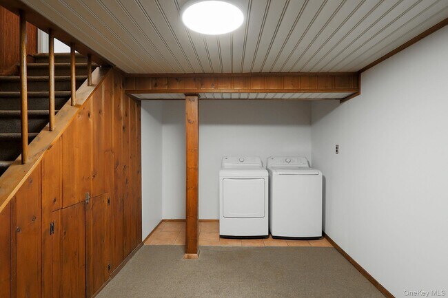 Building Photo - 59 Wood St