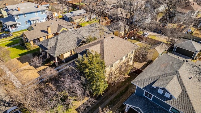 Building Photo - 210 S Rosemont Ave