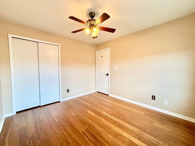 Building Photo - Gorgeous 3-Bedroom Condo in Virginia Beach