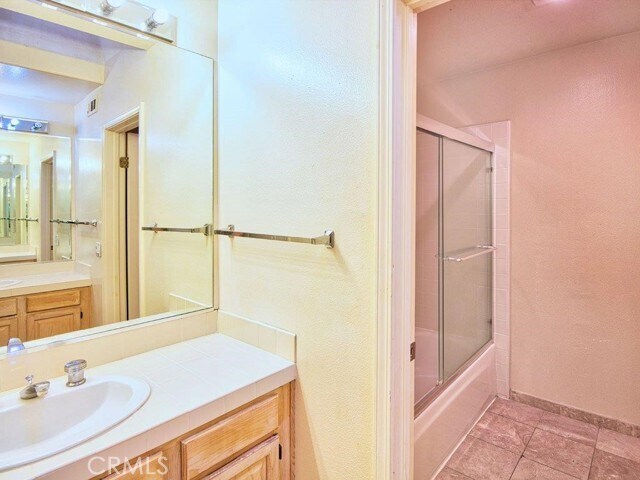 Building Photo - 968 C. Amable