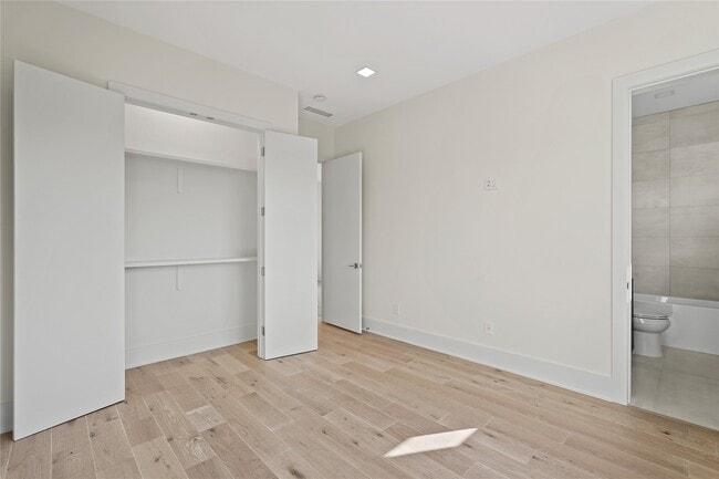 Building Photo - 4903 Braesvalley Dr