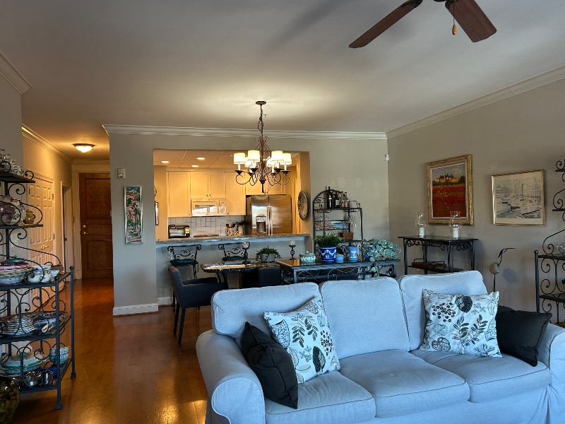 Building Photo - 810 W Princess Anne Rd