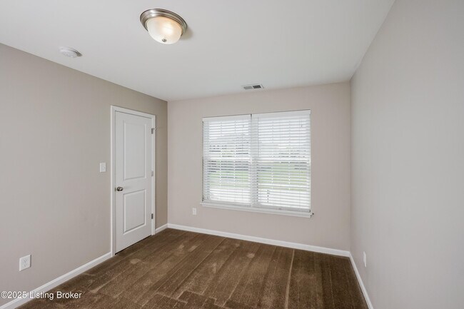 Building Photo - 214 Bald Eagles Cir