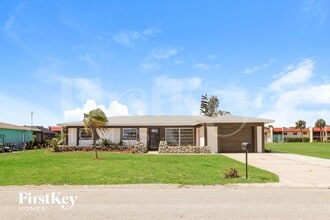 Building Photo - 63 Rotonda Cir