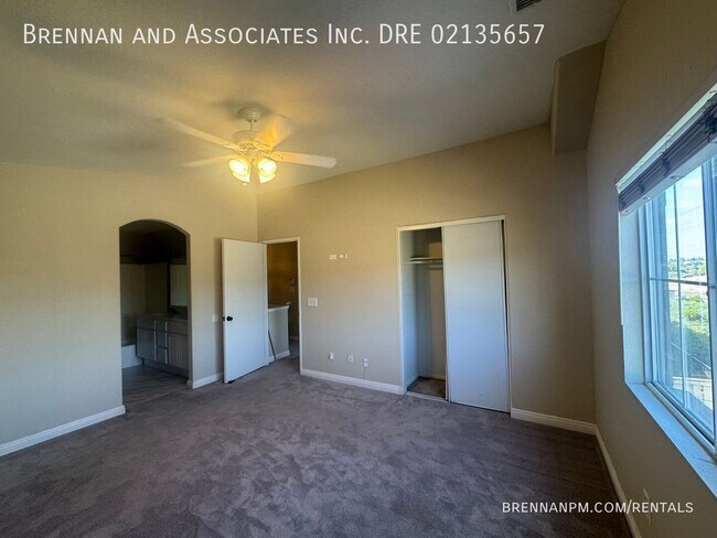 Building Photo - 1165 Latigo Cove