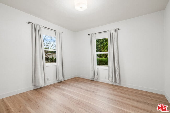 Building Photo - 614 Romulo St