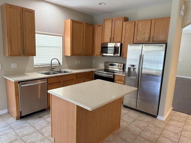 Building Photo - 1930 Torchwood Dr