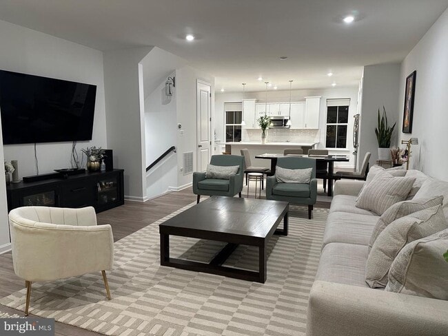 Building Photo - 310 Andrew Ct