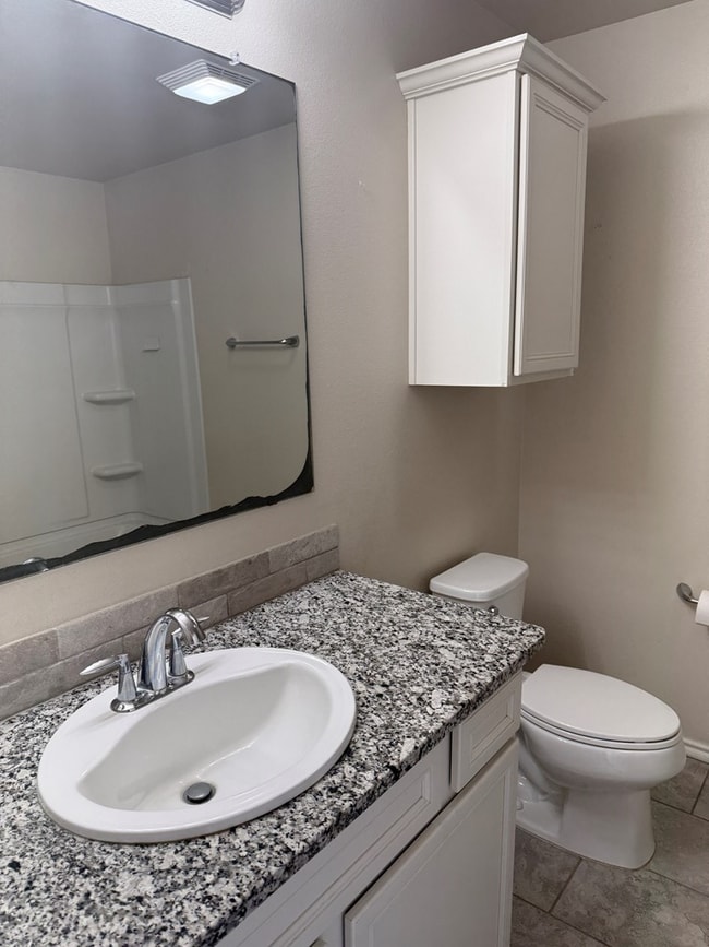 Building Photo - 9309 Sagebrush Ave