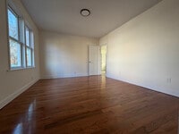 Building Photo - 19 Langdon St