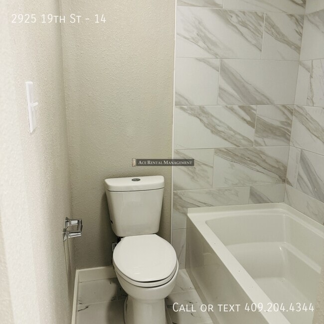 Building Photo - 2925 19th St