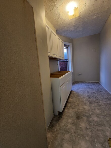 9 Bentley Ave 13 - 13 Bentley Ave
