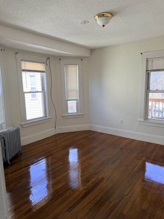 Building Photo - 832 Washington St