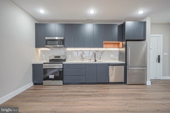 Building Photo - 4432 Wingate St