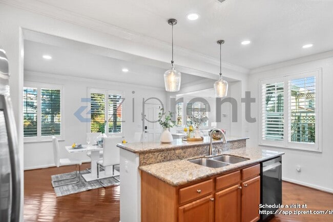 Building Photo - 28530 Gulfport Cir