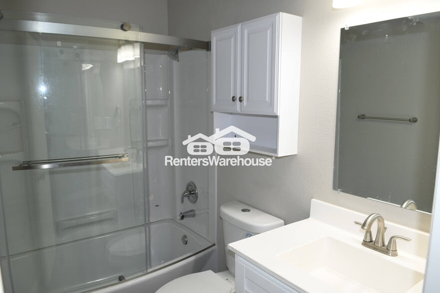 Building Photo - 7519 N 12th St