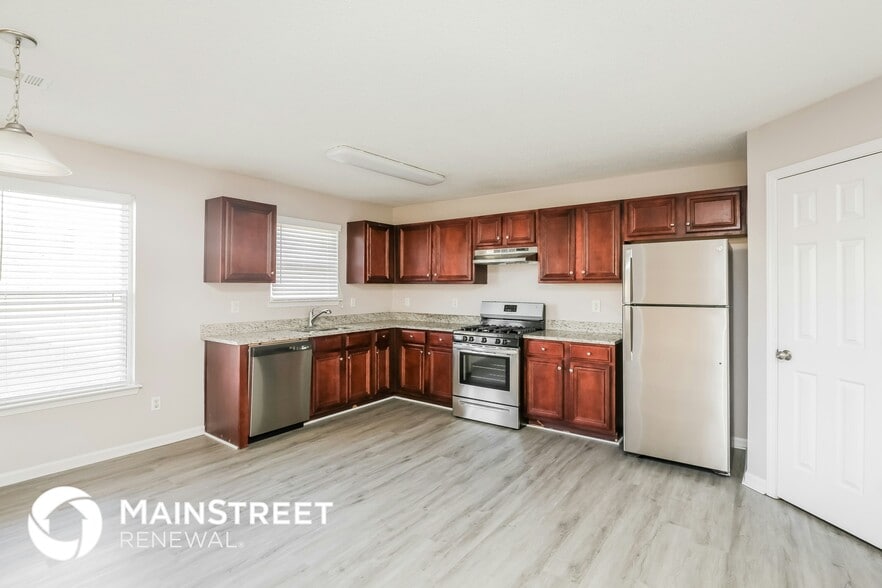 Building Photo - 420 Tarpan Ct