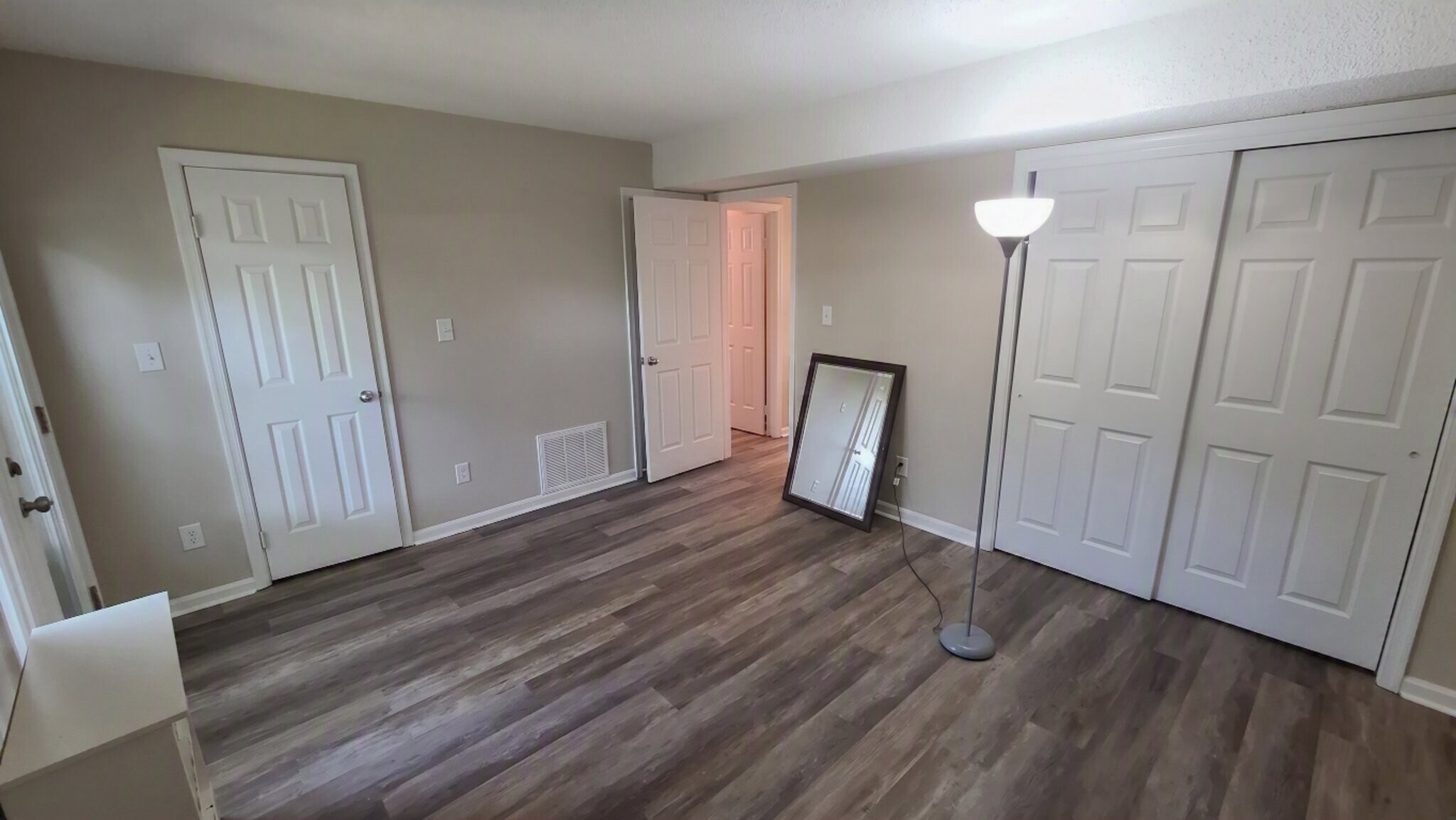 Building Photo - 1120 Crist Pl