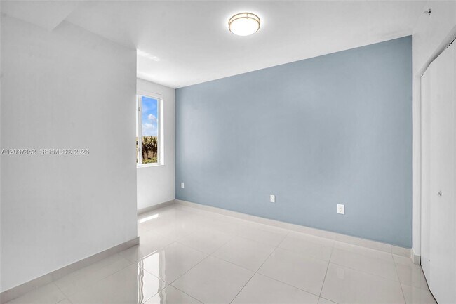 Building Photo - 2651 NE 212th Terrace