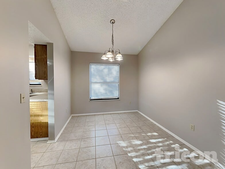 Building Photo - 7943 Longshadow Ct